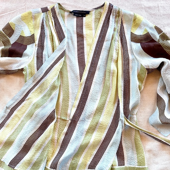 BCBG Silk multi color stripe kimono style wrap - Picture 2 of 8